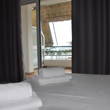 Zotos Apartment Himare Bagian luar foto