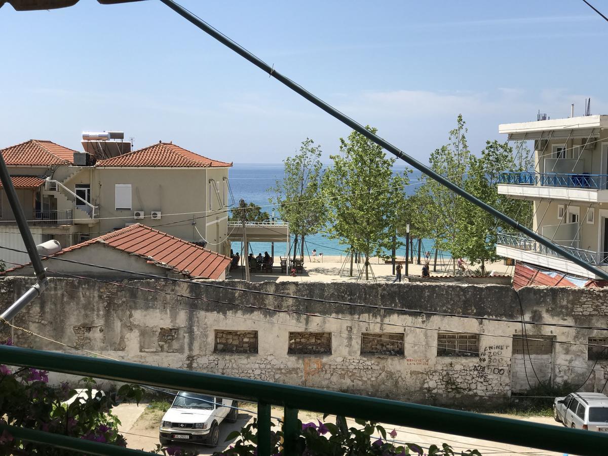 Zotos Apartment Himare Bagian luar foto